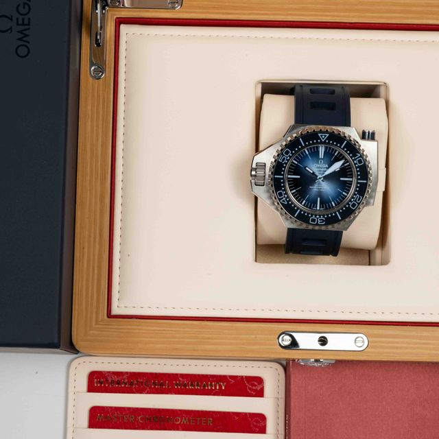 Omega Seamaster Ploprof 1200m 227.32.55.21.03.001 Image 5